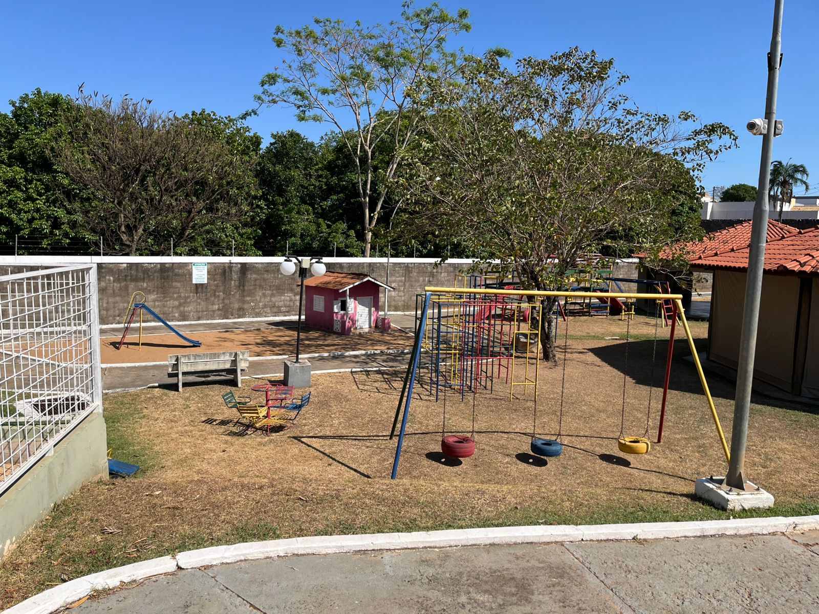 Casa com 3 quartos (foto 36 de 42)